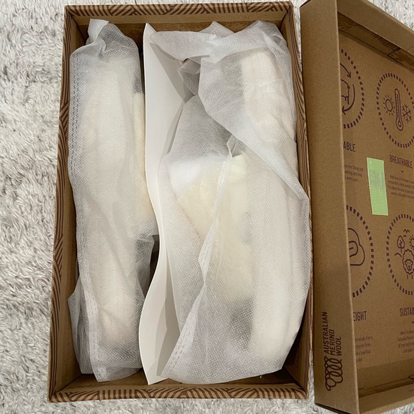 Camden Merino Wool Slide Sandal in cream, women’s size 8.5-9. Brand new, in box. - Picture 3 of 5